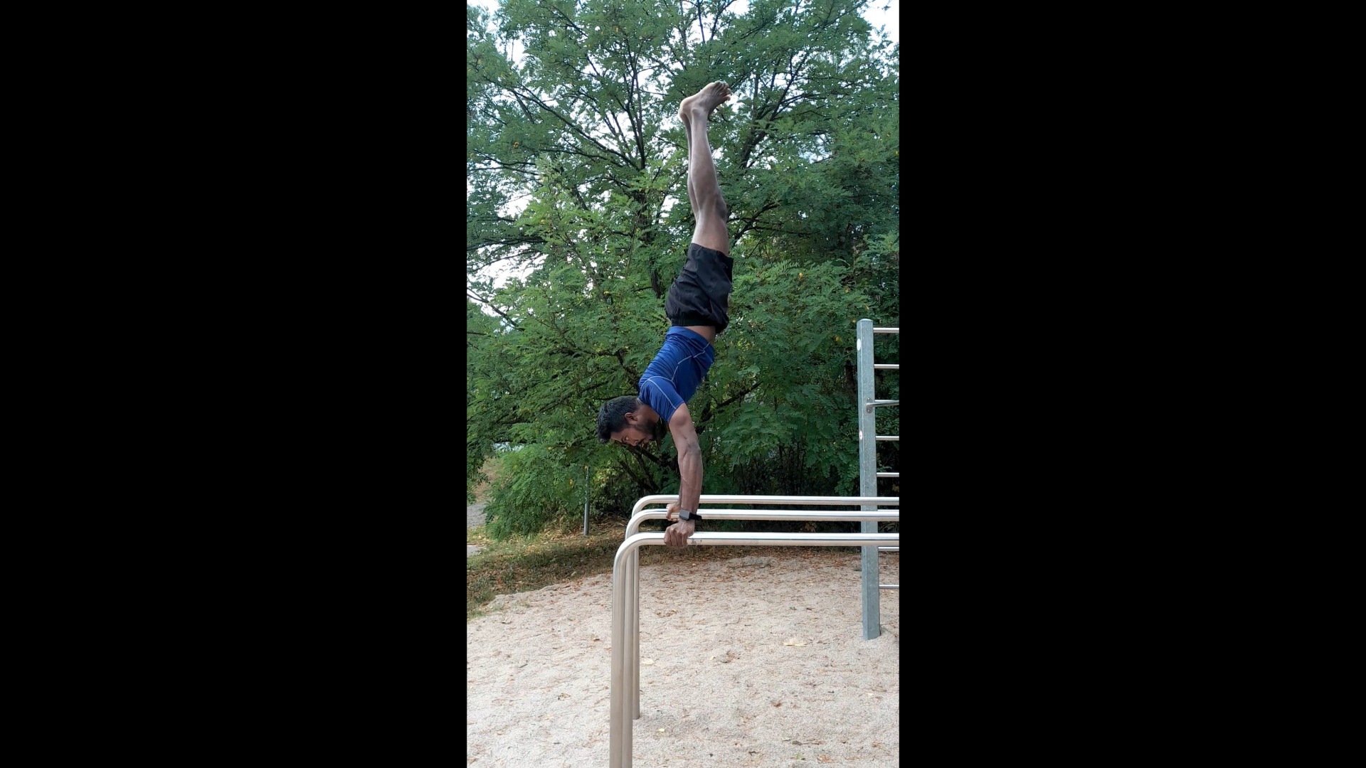 Calisthenics - handstand